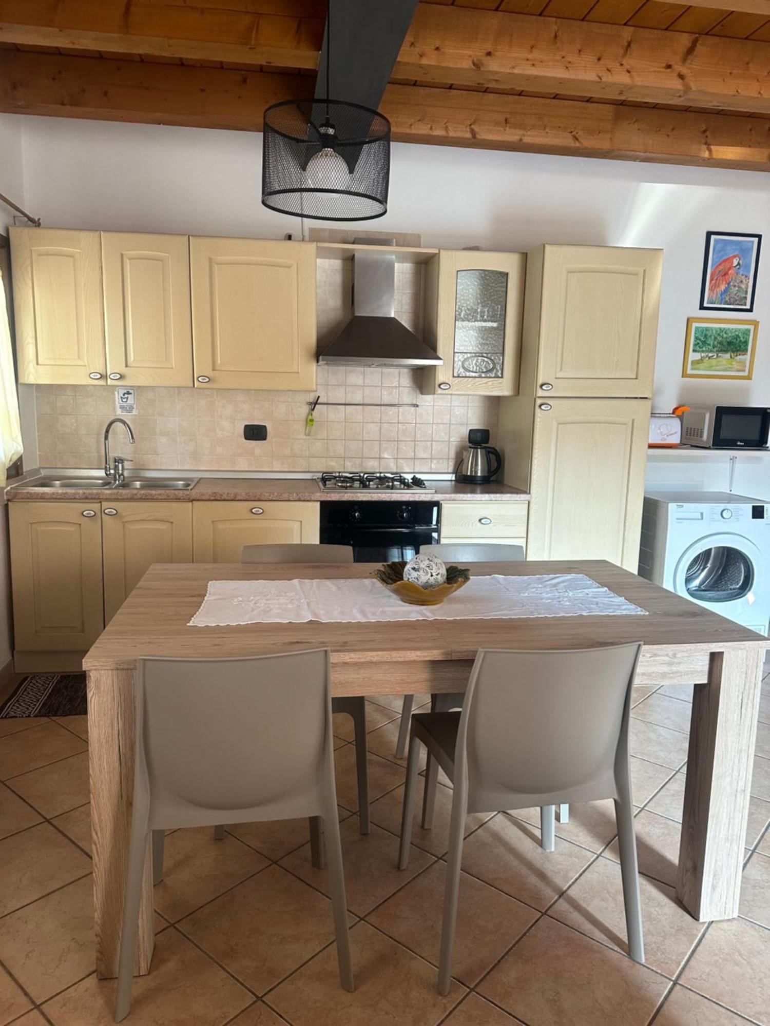 Ely Hause Apartment Calmasino Ngoại thất bức ảnh